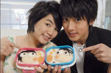 国产高中情侣视频,国产情侣甜蜜瞬间回顾