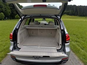 国产宝马x5自驾视频,驾驭新豪华，畅游山水间