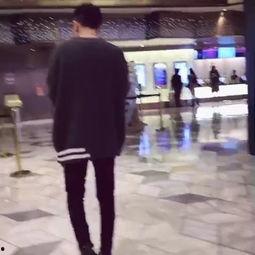 国产雪服高颜值视频,时尚保暖两不误