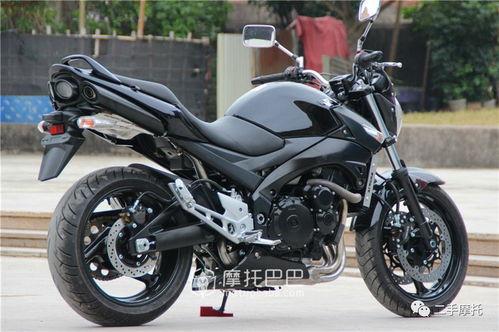 国产四缸街车摩托视频,性能与时尚的完美融合