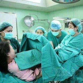 外国产妇内检视频大全,真实记录与温馨瞬间